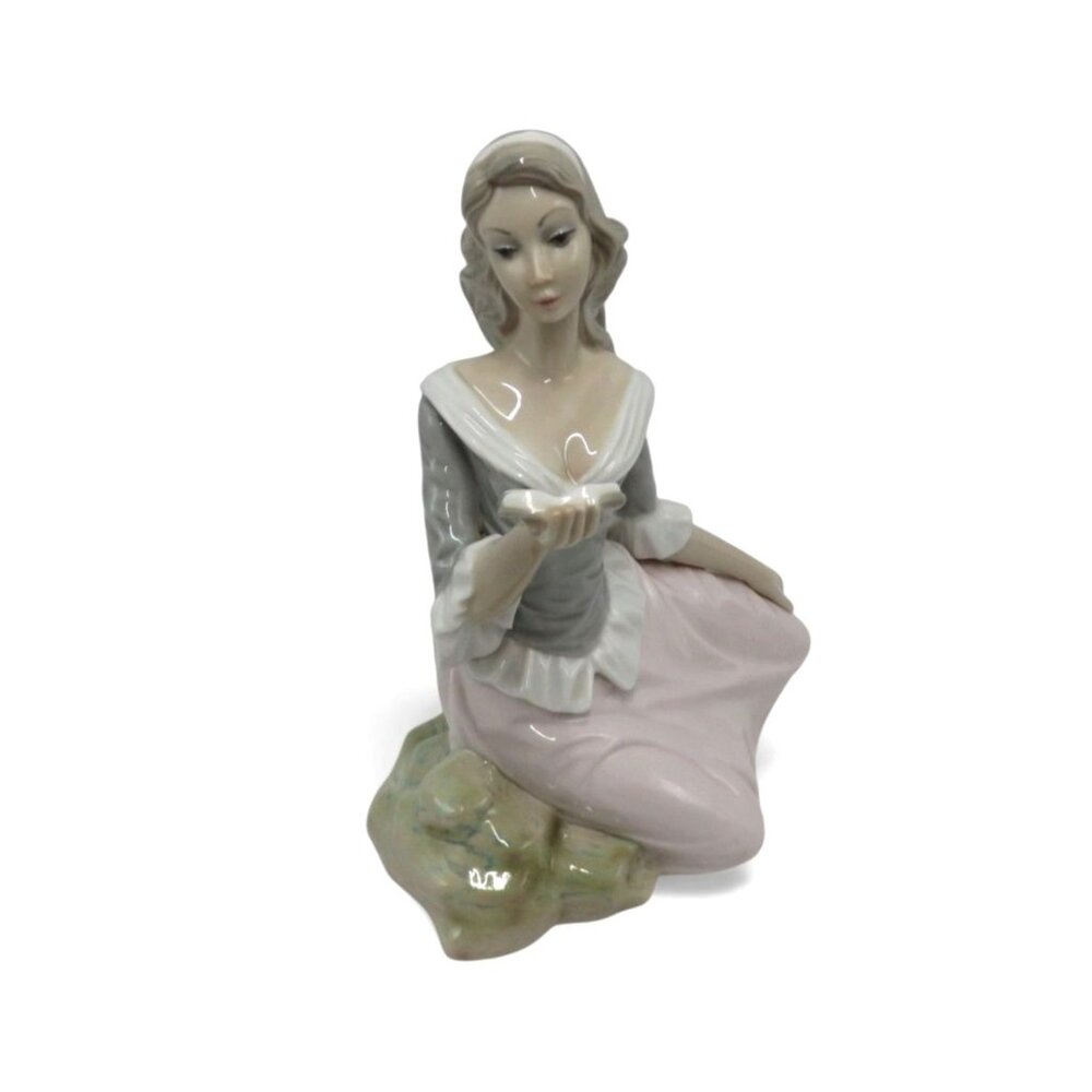 Tengra Figurine Woman Reading Book in Pale Pink Dress Spain Vintage